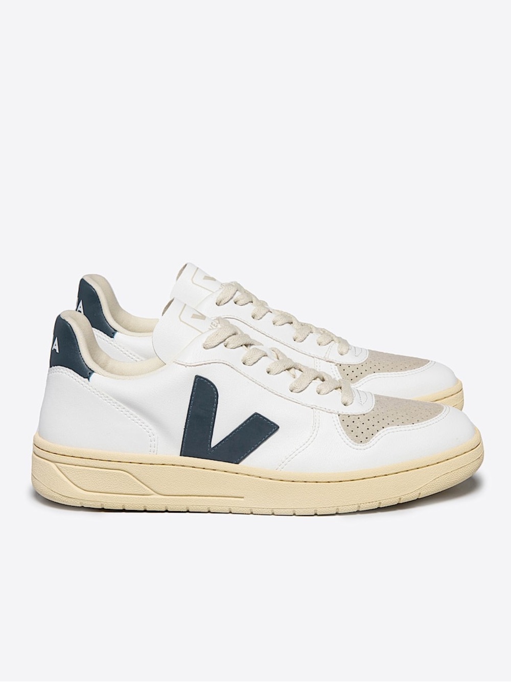 Veja 39 US 8 Vegan Sneakers Navy White Casual Designer Preppy Minimalist Neutral